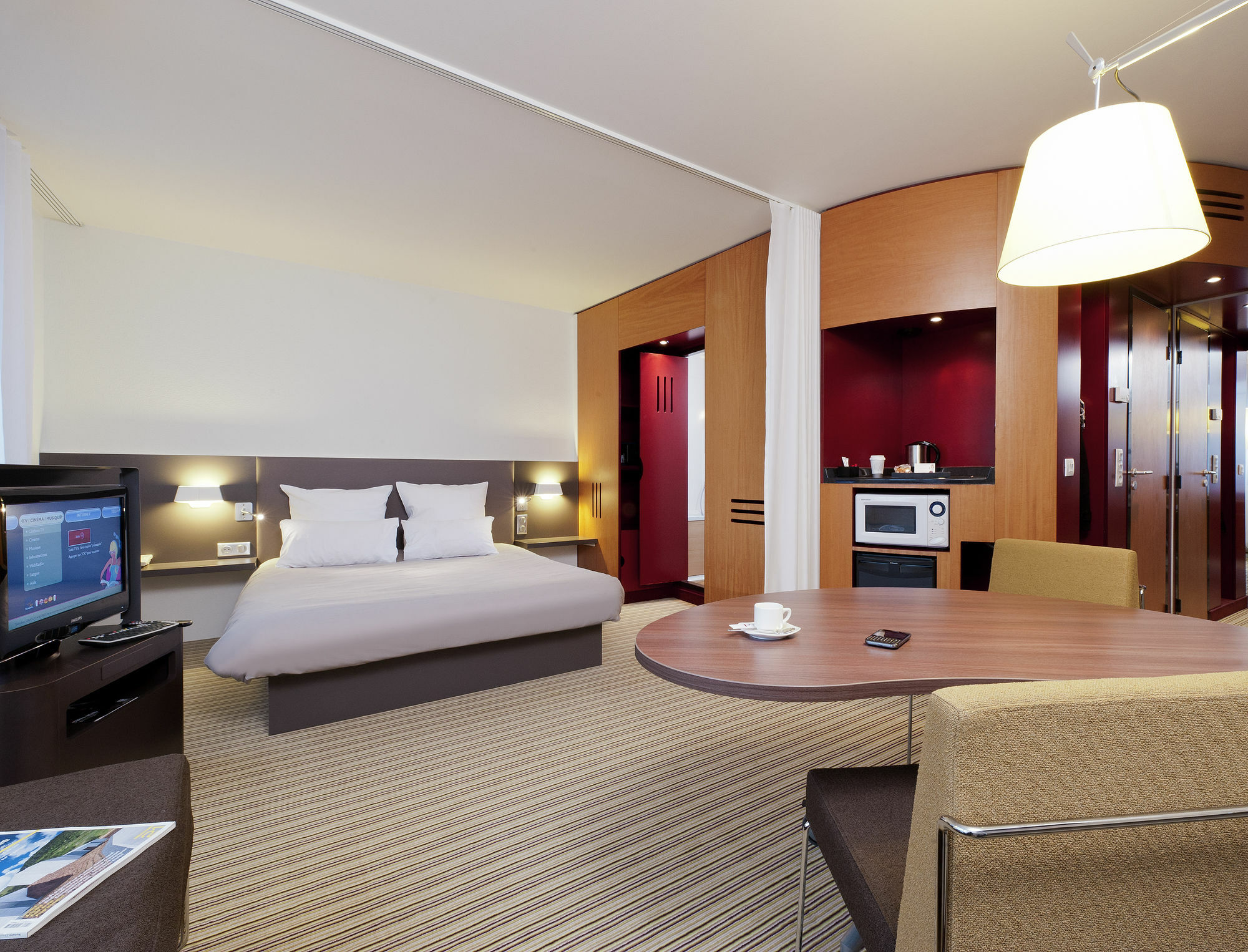 B&B Hotel Velizy Est Exterior foto
